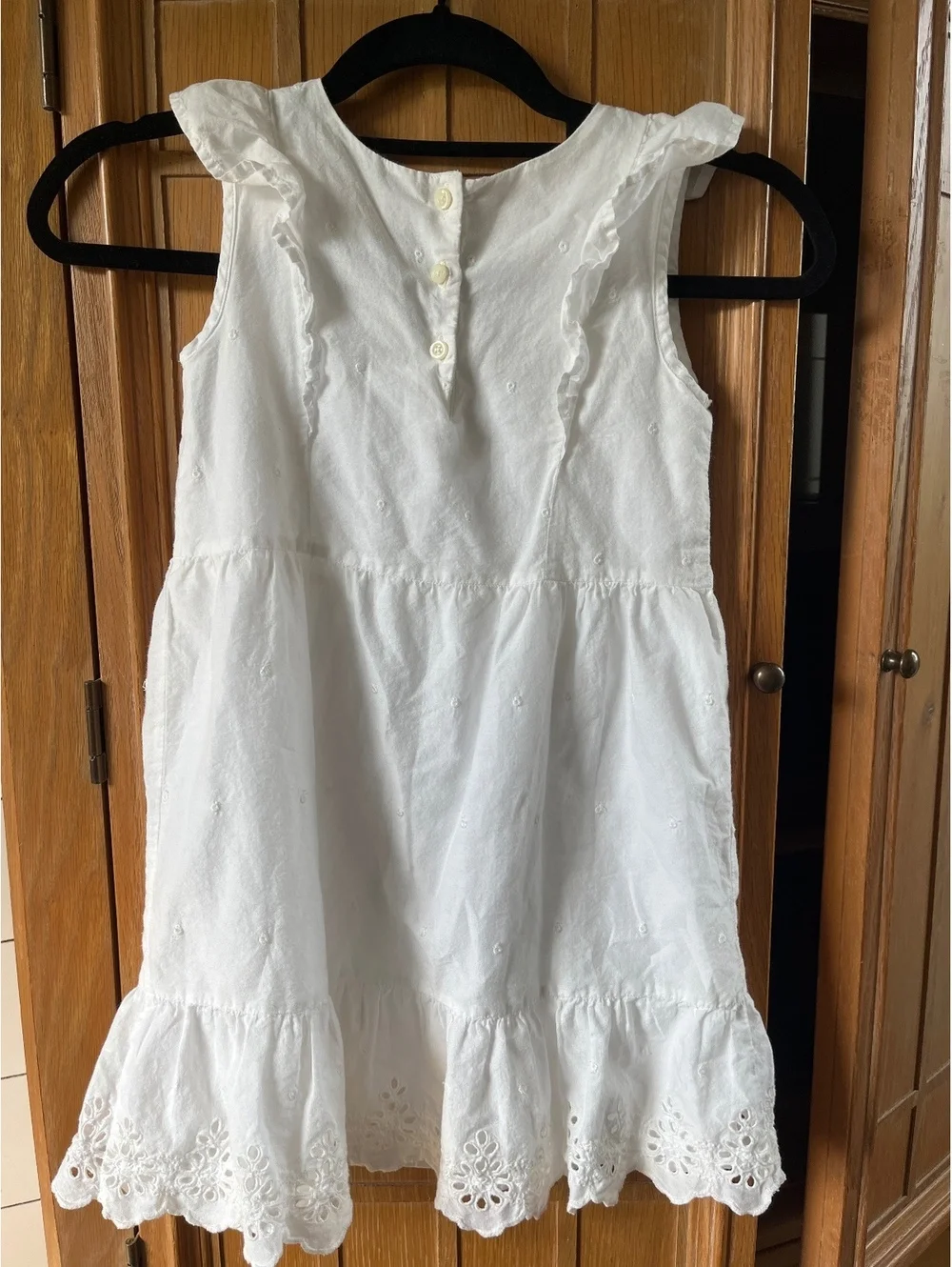 GAP Kids White Eyelet Dress Size Small
